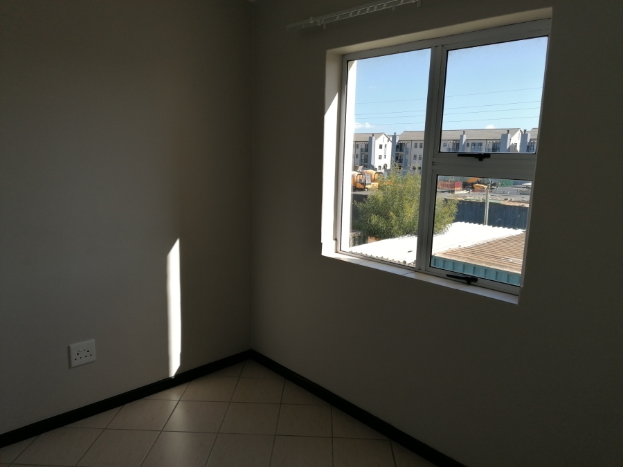 To Let 2 Bedroom Property for Rent in Buh Rein Estate Western Cape